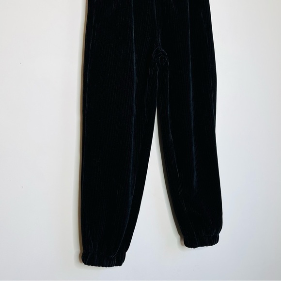 MM6 Margiela Cropped Sweatpants in Black - Picture 4 of 14